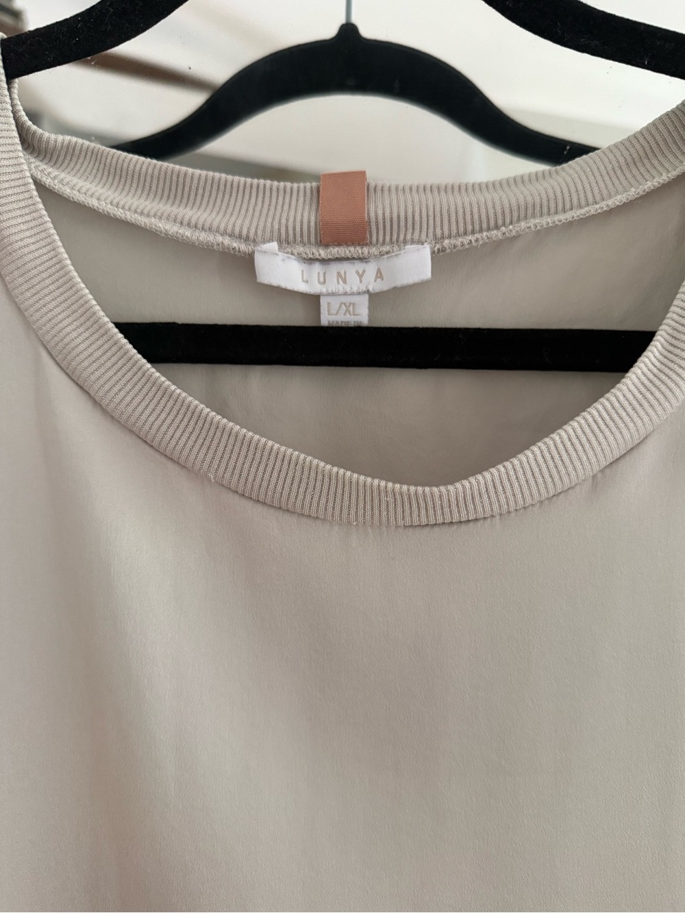 Lunya washable silk tee pajamas champagne grey XL top - Picture 3 of 6